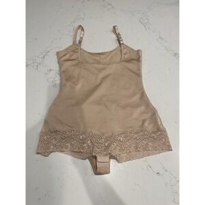Vedette Style 908 Open Bust Compression Shapewear Bodysuit - Size 38 (L)- EUC